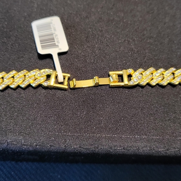 INVICTA ICED CUBAN LINK CHAIN NECKLACE - NEW WITH TAG - Picture 5 of 7